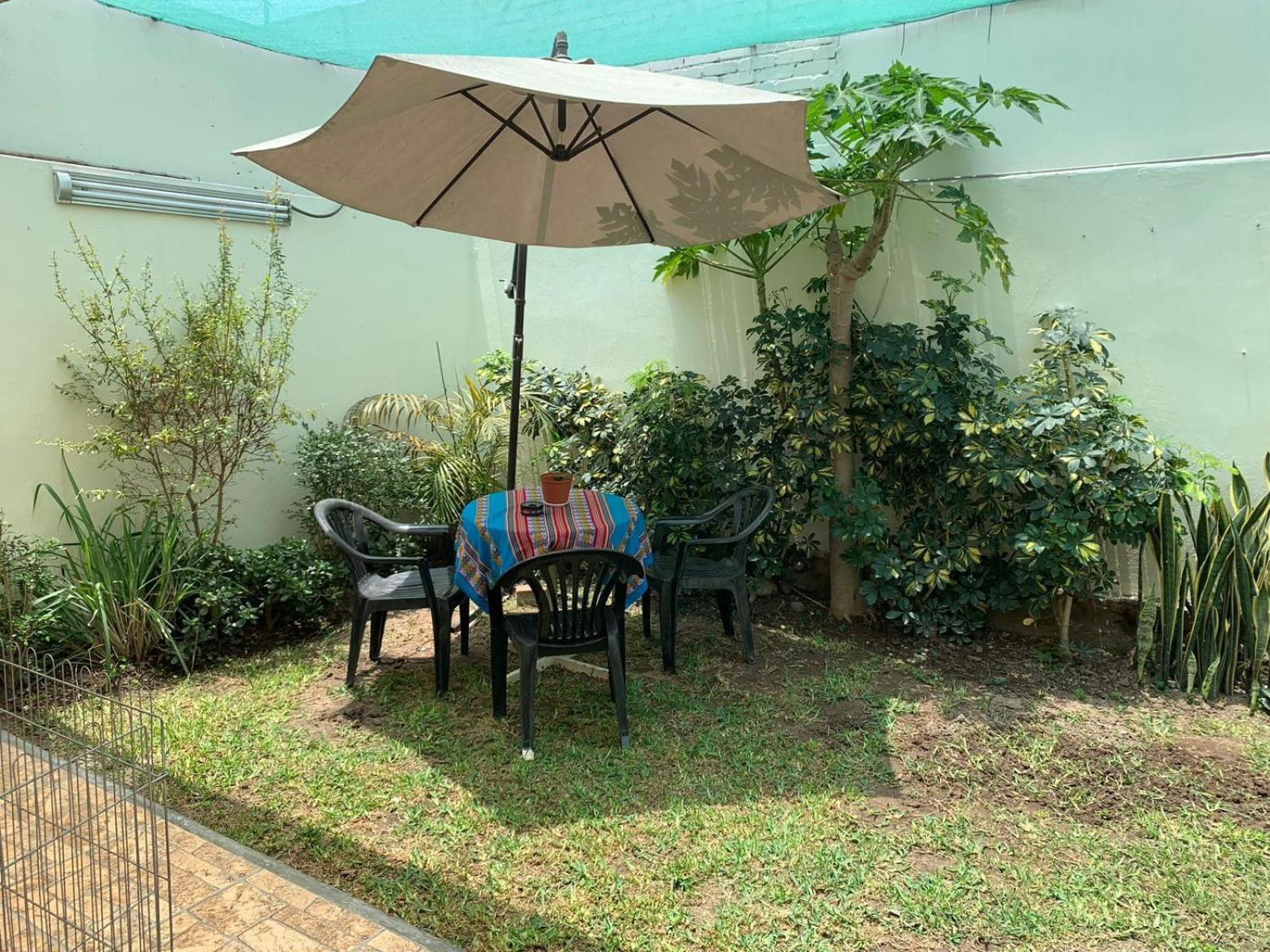 Uli'S House Bed & Breakfast ลิมา ภายนอก รูปภาพ